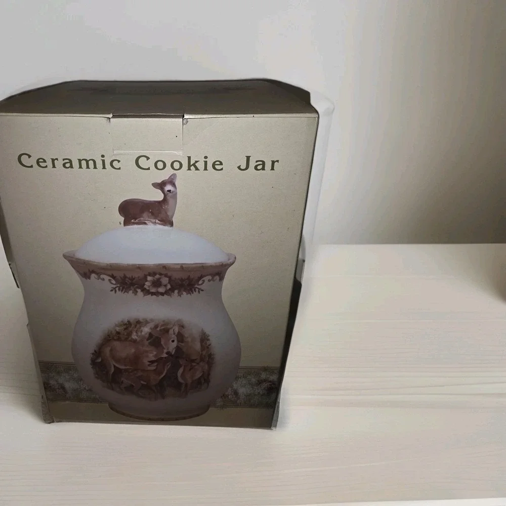 NEW! Cracker Barrel Ceramic Cookie Jar with Deer Lid 🦌 Pinecone Winter Scene. - Picture 7 of 9